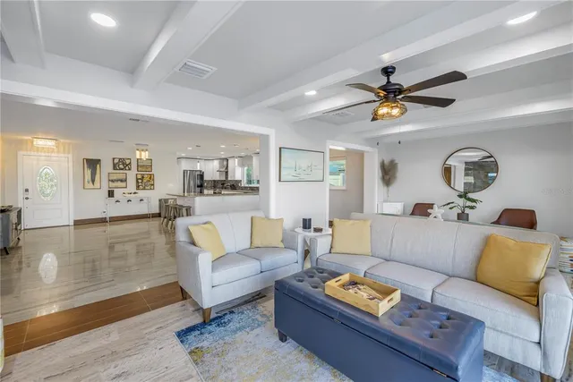 $1,225,000 | 533 Lillian Drive, Madeira Beach, FL 33708