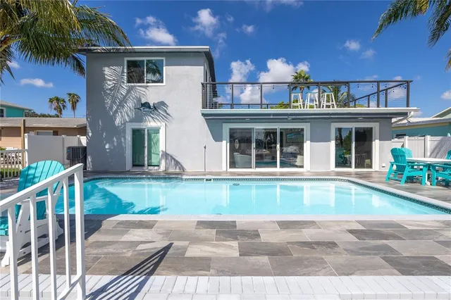 $1,225,000 | 533 Lillian Drive, Madeira Beach, FL 33708