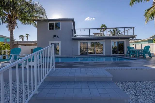 $1,225,000 | 533 Lillian Drive, Madeira Beach, FL 33708