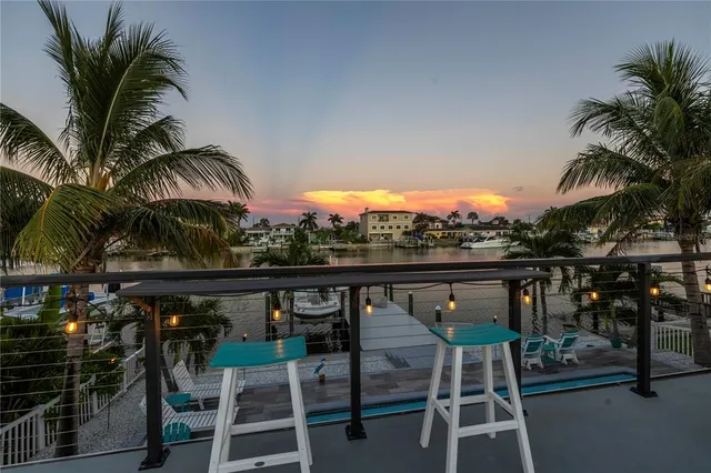 $1,225,000 | 533 Lillian Drive, Madeira Beach, FL 33708