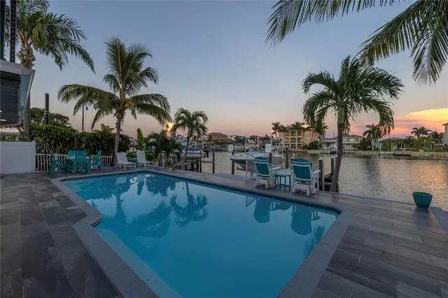 $1,225,000 | 533 Lillian Drive, Madeira Beach, FL 33708