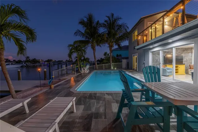 $1,225,000 | 533 Lillian Drive, Madeira Beach, FL 33708