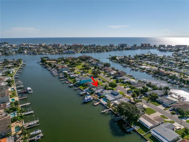 $1,225,000 | 533 Lillian Drive, Madeira Beach, FL 33708