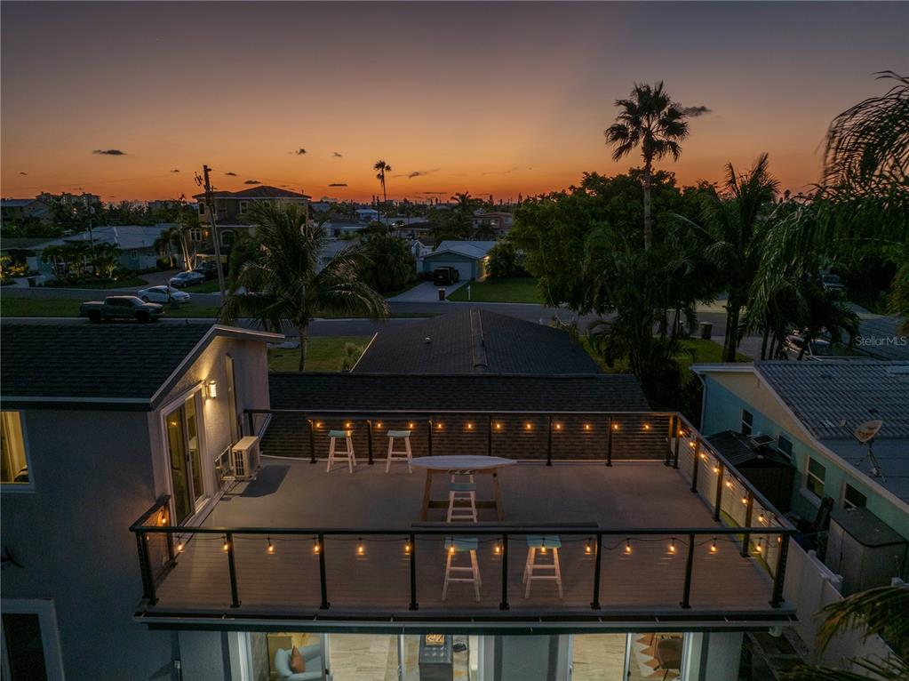 533 Lillian Drive Madeira Beach, FL 33708 - Photo 9 of 84