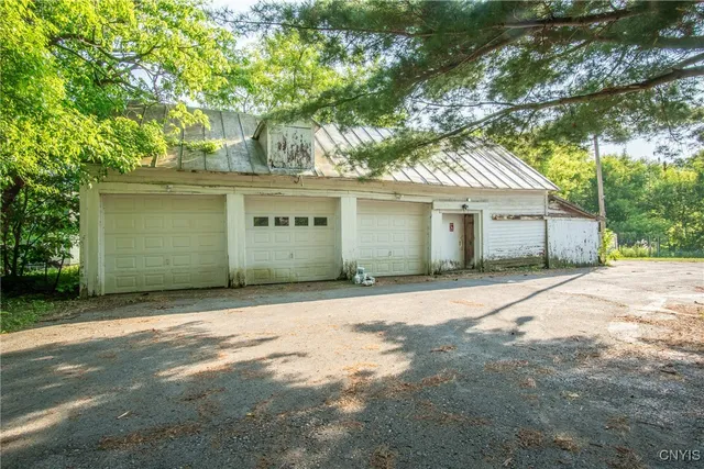 $269,900 | 8367 South Main Street, Le Ray, NY 13637