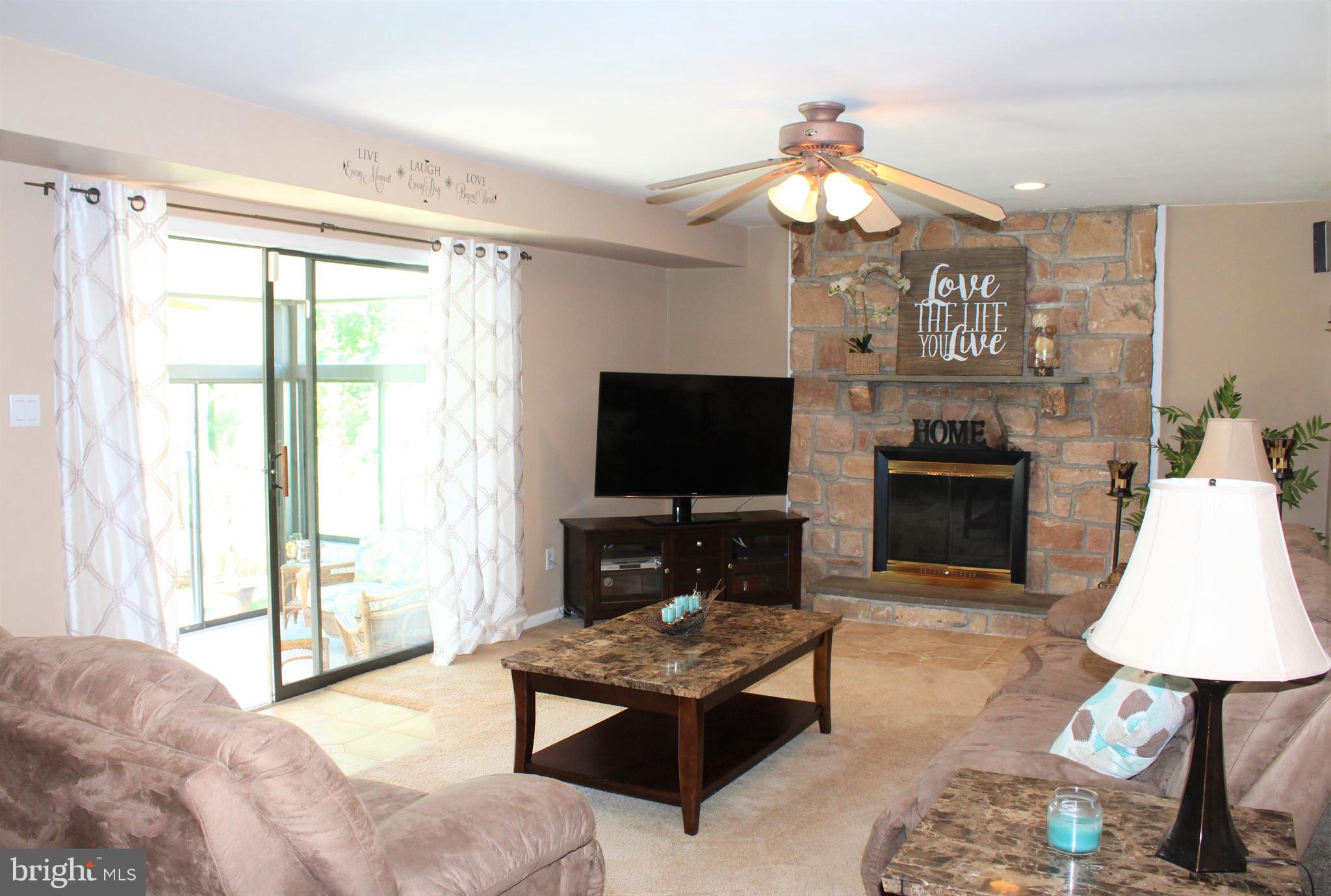 1340 Welsh Road Warrington, PA 18976 - Photo 12 of 32 FAMILY ROOM
