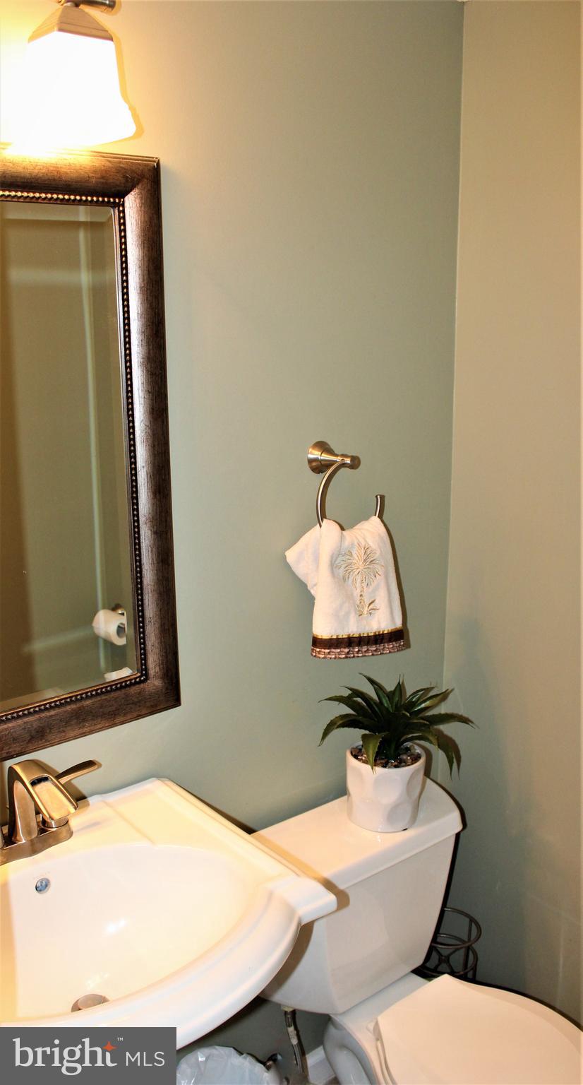 1340 Welsh Road Warrington, PA 18976 - Photo 21 of 32 POWDER ROOM