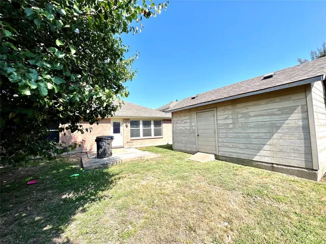 $2,100 | 404 Ashland Drive, Wylie, TX 75098