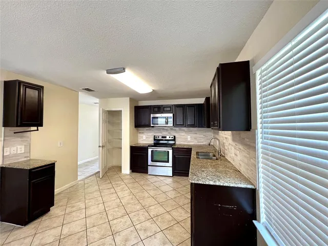 $2,100 | 404 Ashland Drive, Wylie, TX 75098