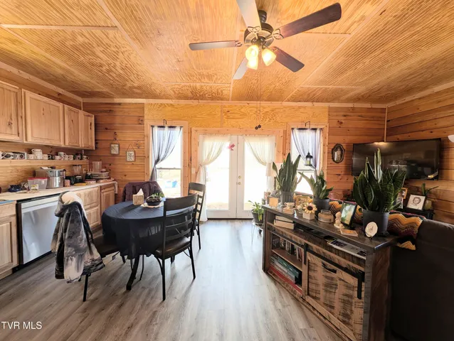 $142,000 | 326 Flat Top Road, Coeburn, VA 24230