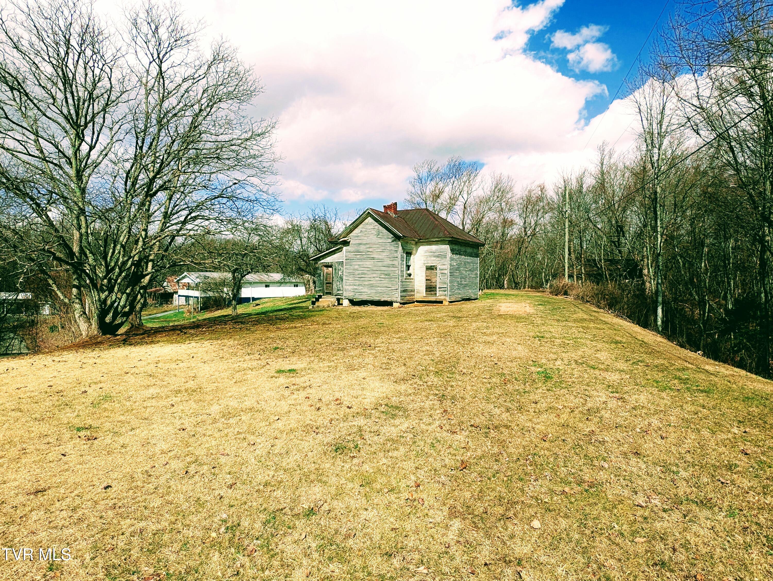326 Flat Top Road Coeburn, VA 24230 - Photo 7 of 27 1000012080