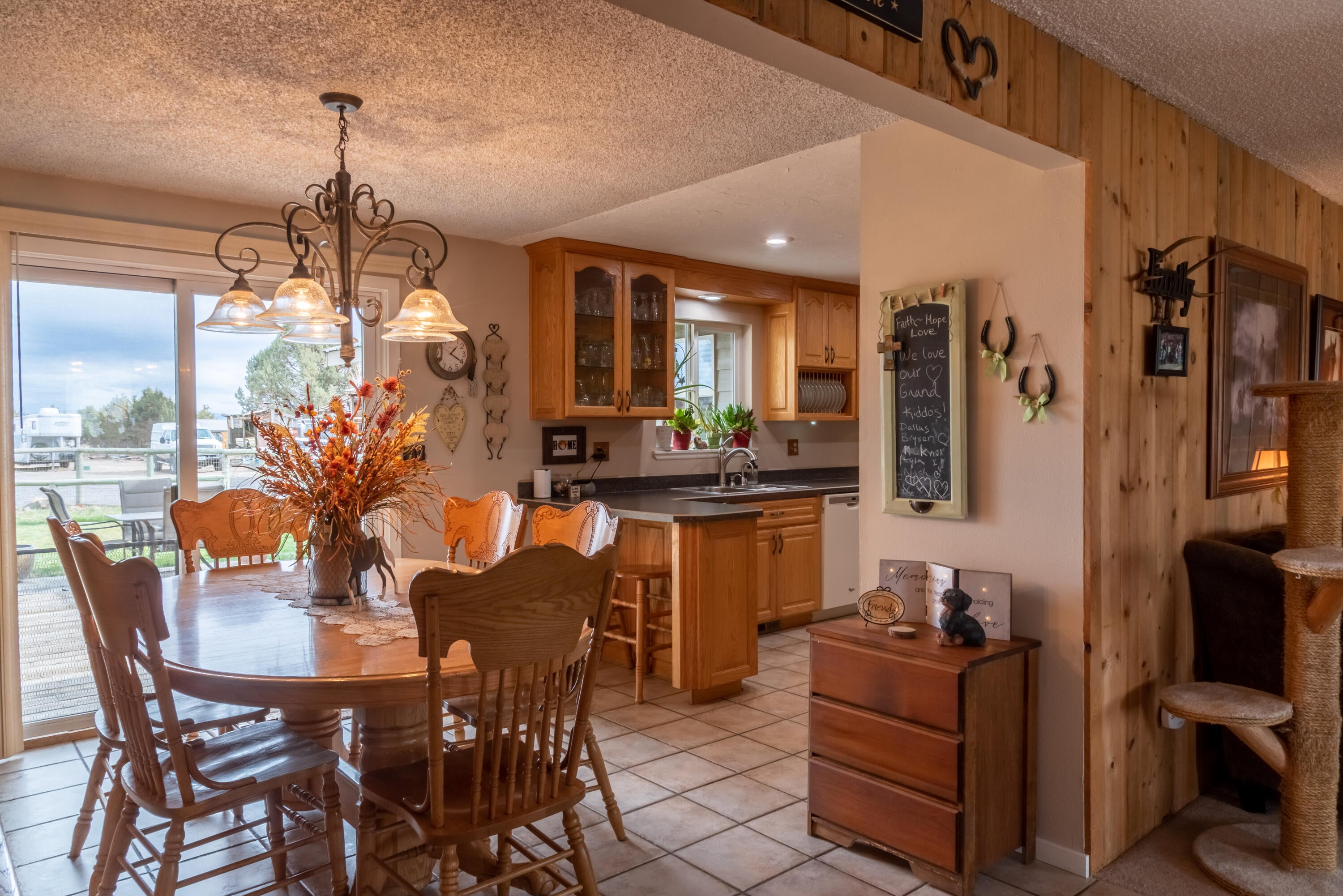 61136 Ropp Lane Bend, OR 97702 - Photo 21 of 75 DSC_5928-HDR