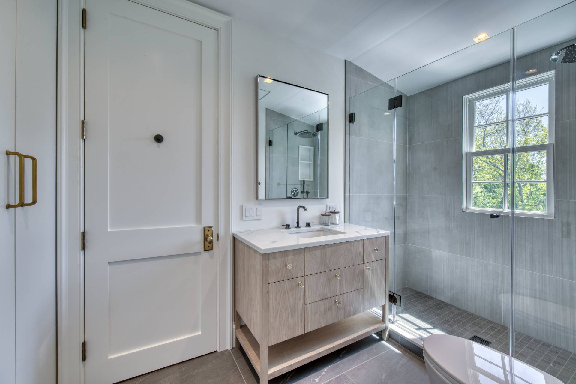 94 Cooper Lane East Hampton, NY 11937 - Photo 12 of 24