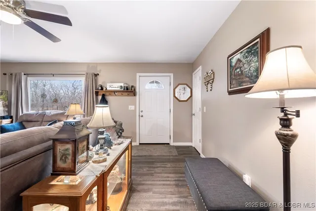 $365,000 | 202 Simmons Loop, Macks Creek, MO 65786