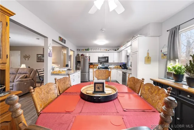 $365,000 | 202 Simmons Loop, Macks Creek, MO 65786