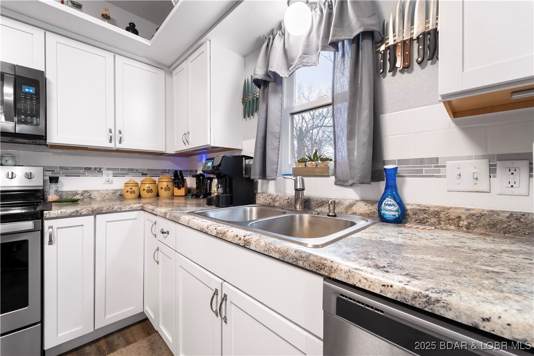 202 Simmons Loop Macks Creek, MO 65786 - Photo 20 of 45