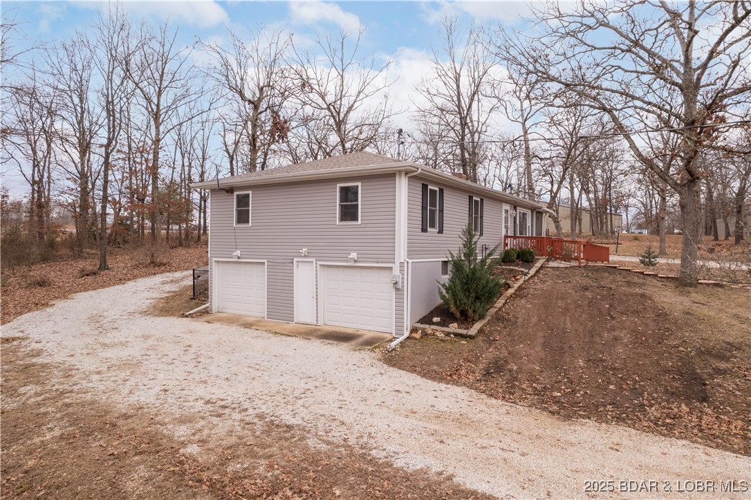 202 Simmons Loop Macks Creek, MO 65786 - Photo 4 of 45