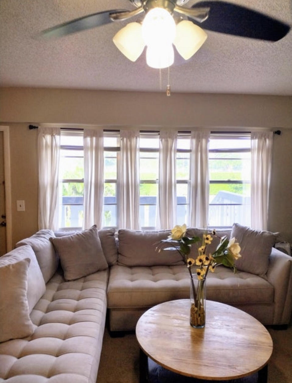 209 Suffolk F, Unit 209 Boca Raton, FL 33434 - Photo 5 of 21 623F4E5B-8DCC-42B6-AE39-9CF99389A9F5