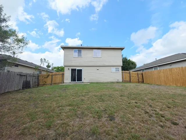 $1,700 | 204 Ruby Lake Drive, Kyle, TX 78640