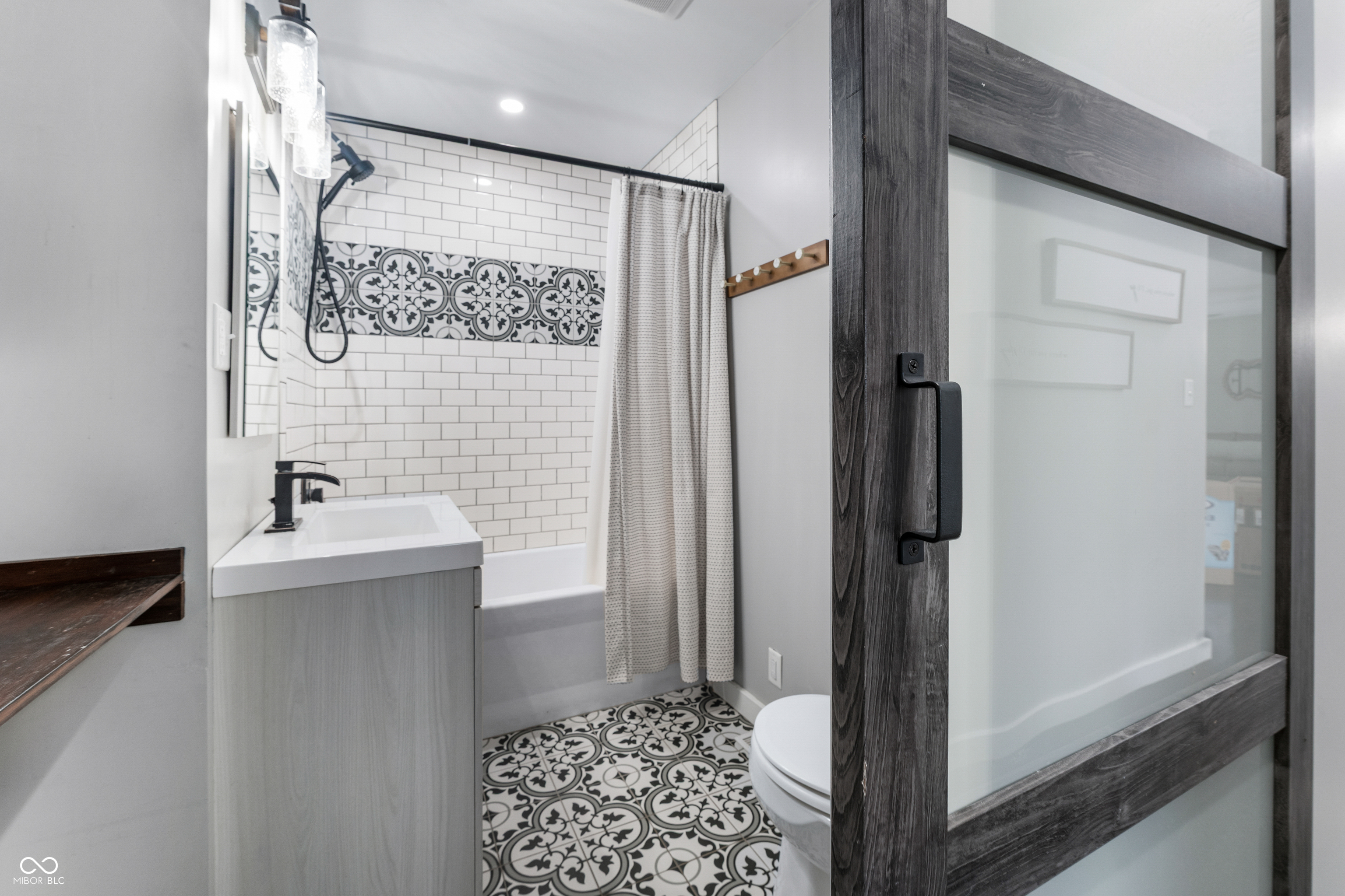 1874 West Northgate Drive Columbus, IN 47201 - Photo 38 of 63