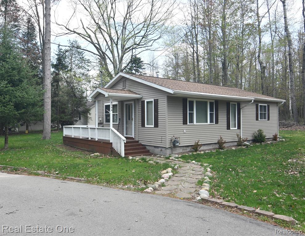 4284 Norway Road Lincoln, MI 48742 - Photo 2 of 26