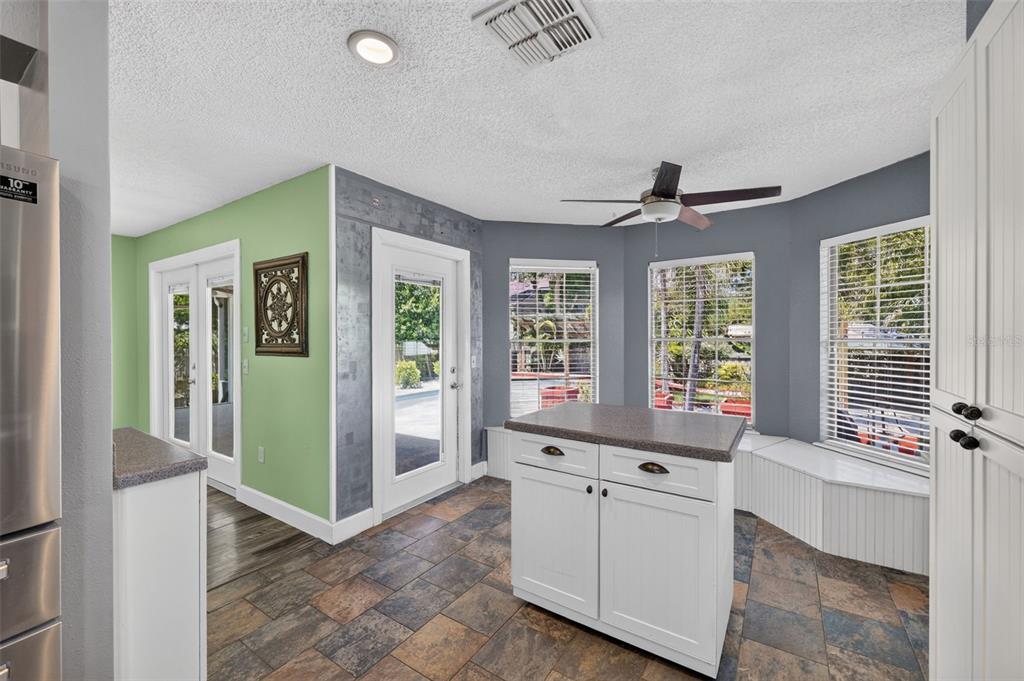 703 Riverside Drive Tarpon Springs, FL 34689 - Photo 19 of 47