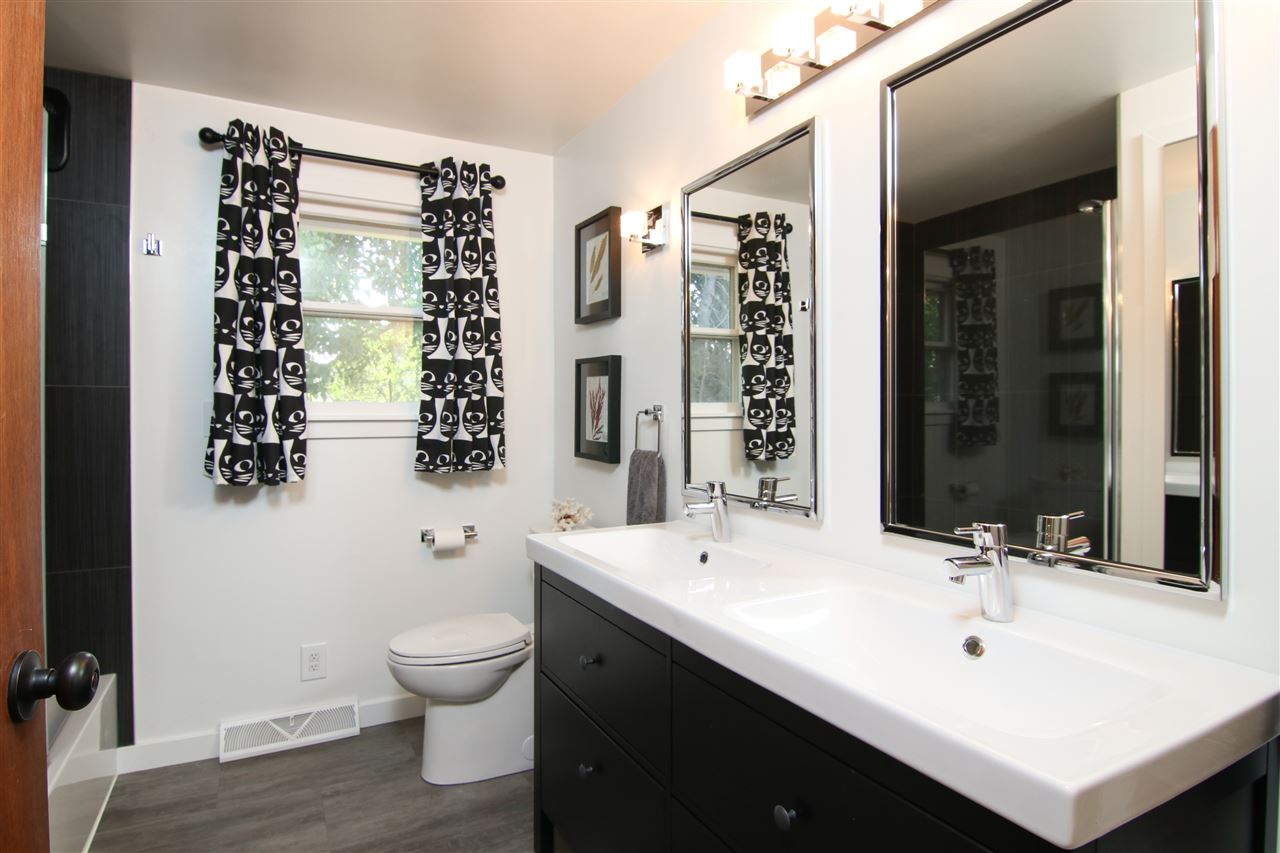 611 North Walnut Road Spokane Valley, WA 99206 - Photo 3 of 20