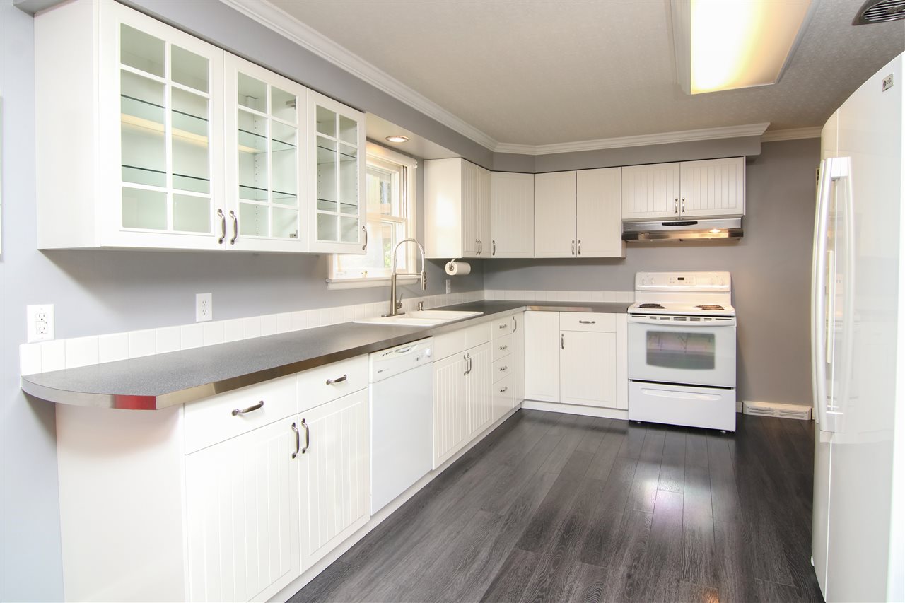 611 North Walnut Road Spokane Valley, WA 99206 - Photo 8 of 20