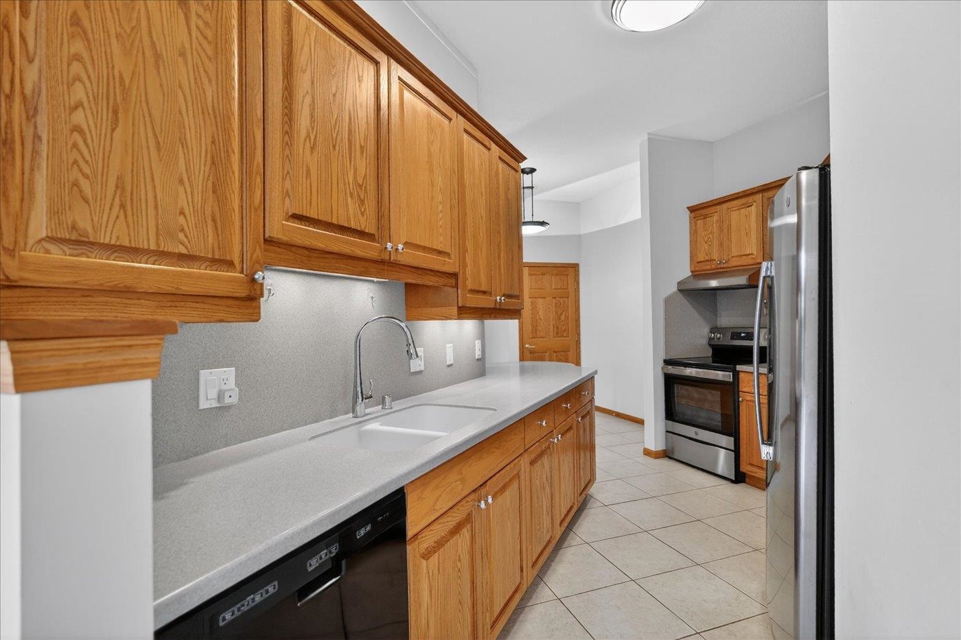 5418 Old Middleton Road, Unit 301 Madison, WI 53705 - Photo 12 of 67