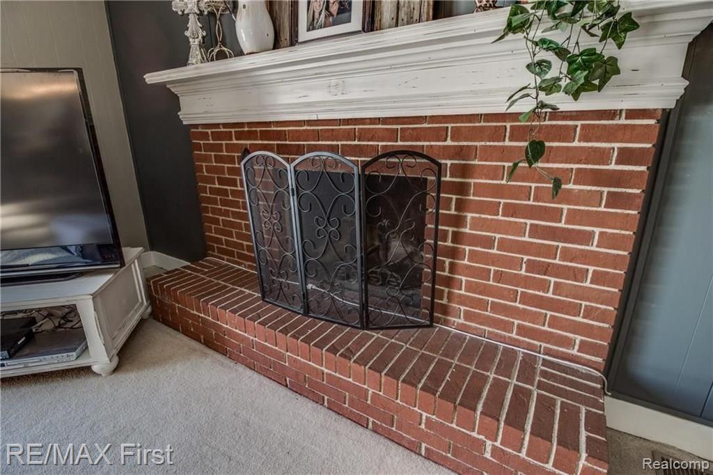 645 Baker Street Rochester Hills, MI 48307 - Photo 21 of 39