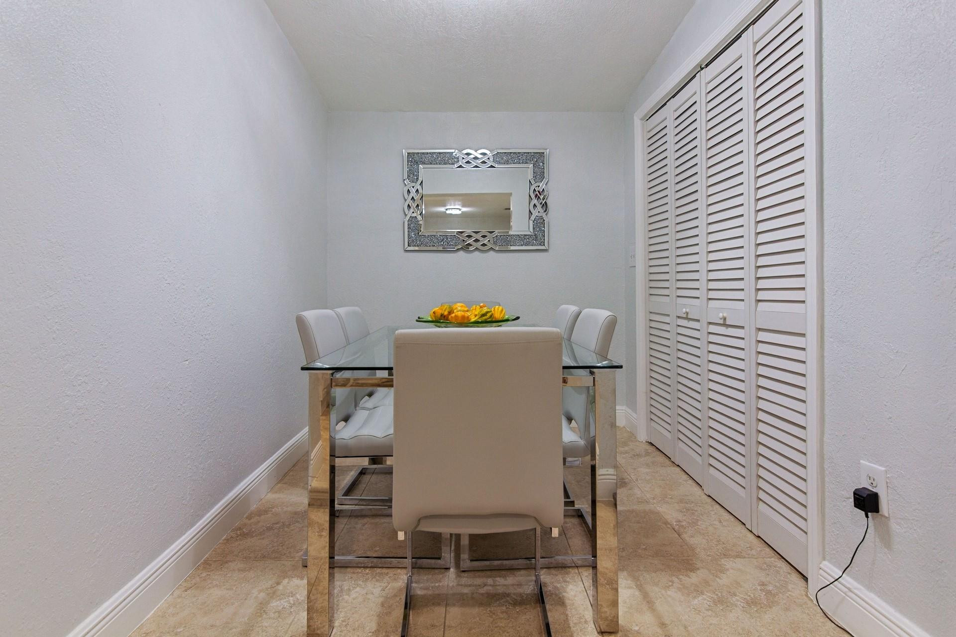 17211 Southwest 119th Court Miami, FL 33177 - Photo 10 of 37 Photo 10