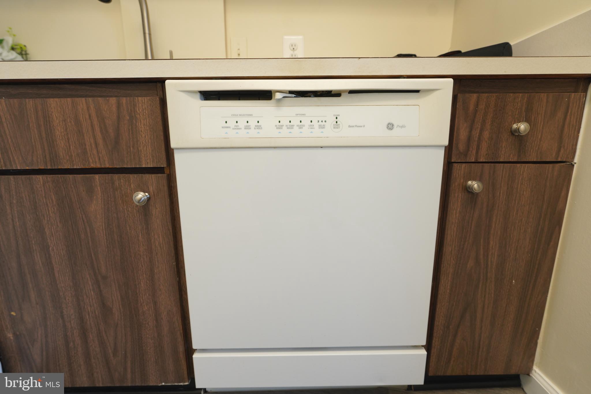 1111 University Boulevard West, Unit 1001A Silver Spring, MD 20902 - Photo 13 of 27 a view of washer and dryer