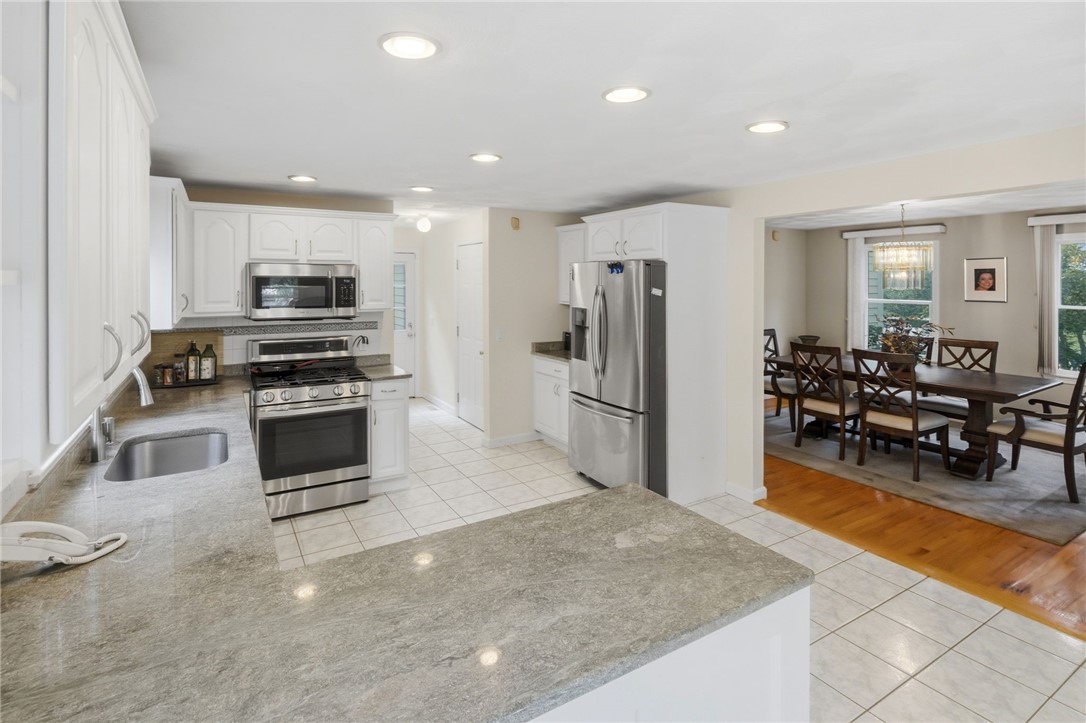 151 Rome Drive Cranston, RI 02921 - Photo 11 of 50