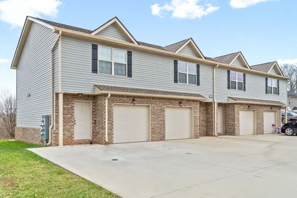 $1,250 | 1997 Keeper Court, Unit 4, Clarksville, TN 37042