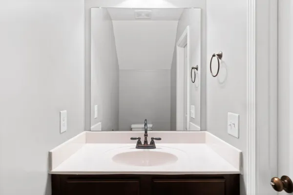 $1,250 | 1997 Keeper Court, Unit 4, Clarksville, TN 37042