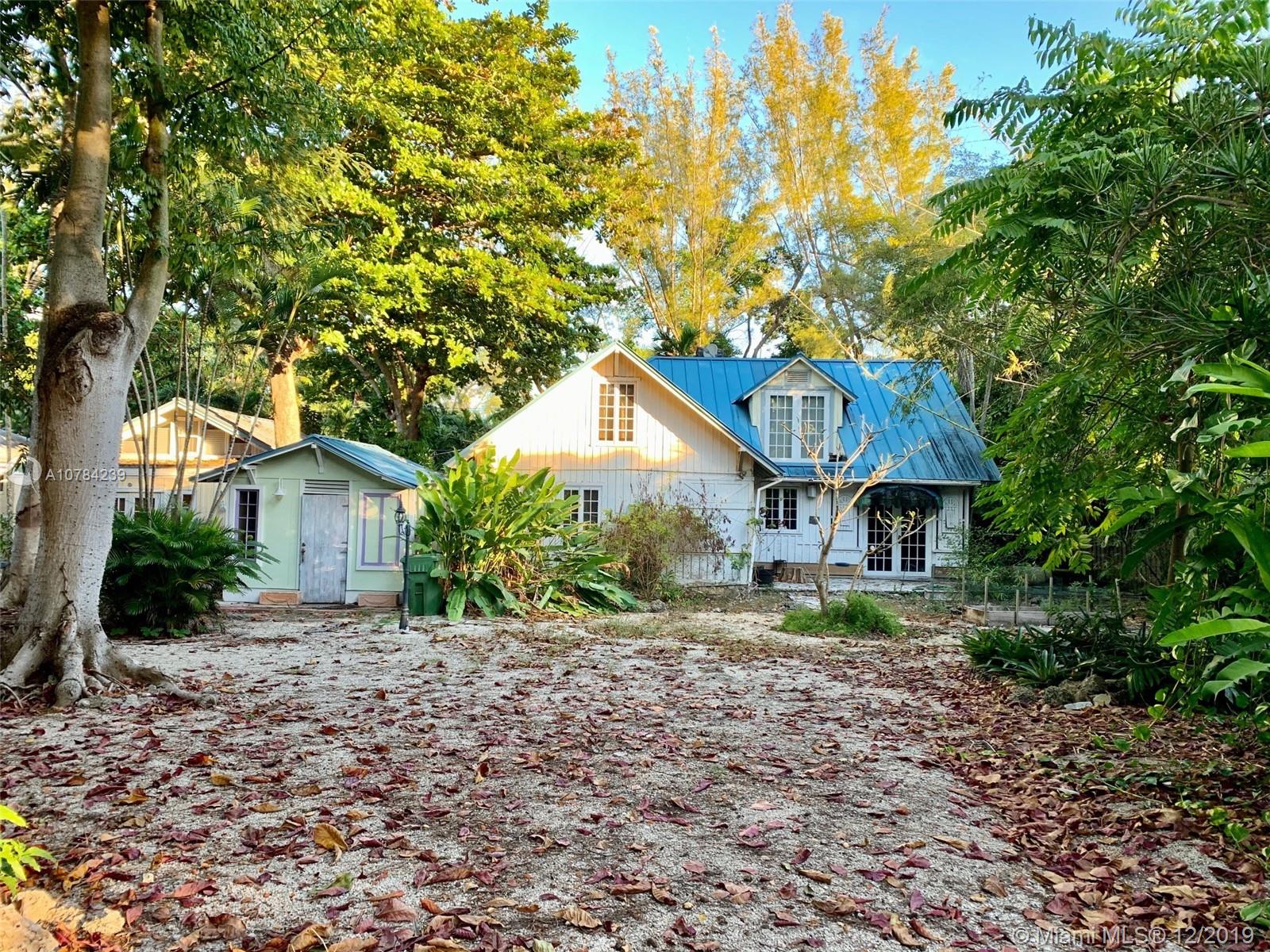 3663 Avocado Avenue Miami, FL 33133 - Photo 2 of 5