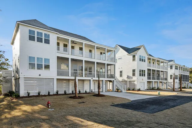 $1,589,990 | 3908 Seafood Road, Awendaw, SC 29429