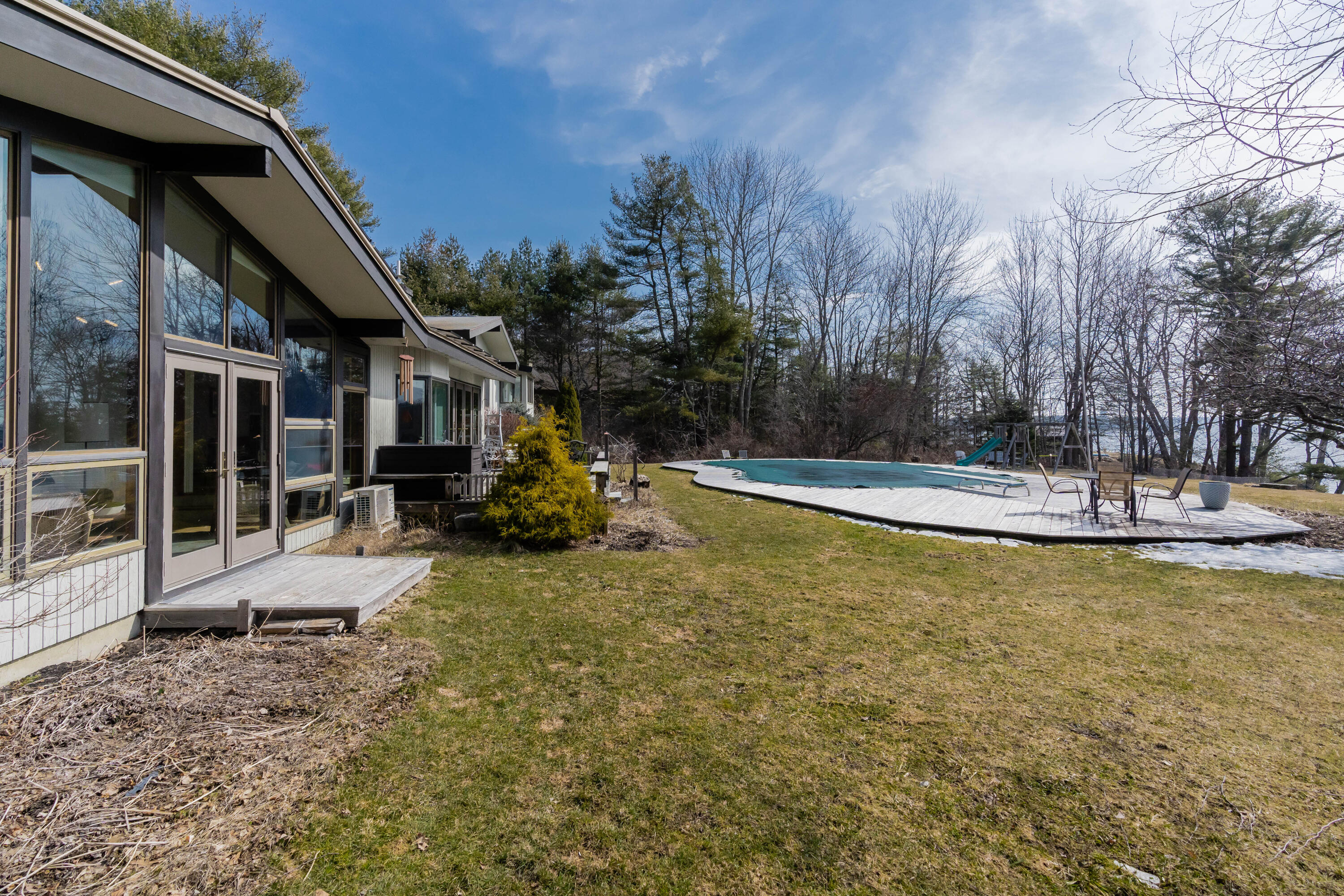 11 Ledge Road Cumberland Foreside, ME 04110 - Photo 4 of 57 11 Ledge Road_Exterior