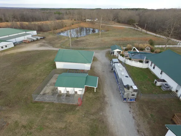 321 Bellview Road, Waverly, TN 37185