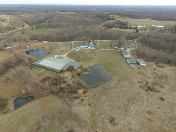 321 Bellview Road, Waverly, TN 37185