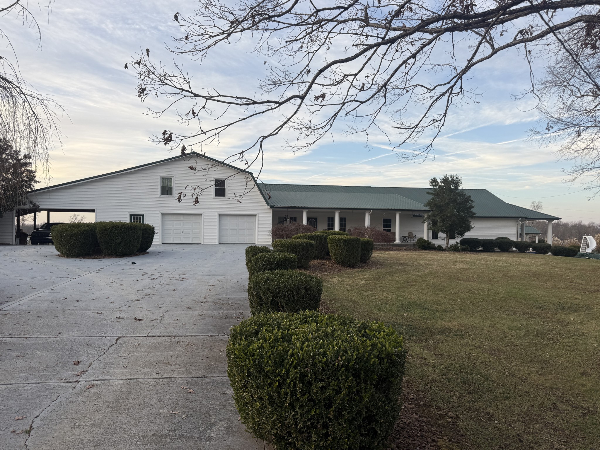 321 Bellview Road Waverly, TN 37185 - Photo 2 of 27