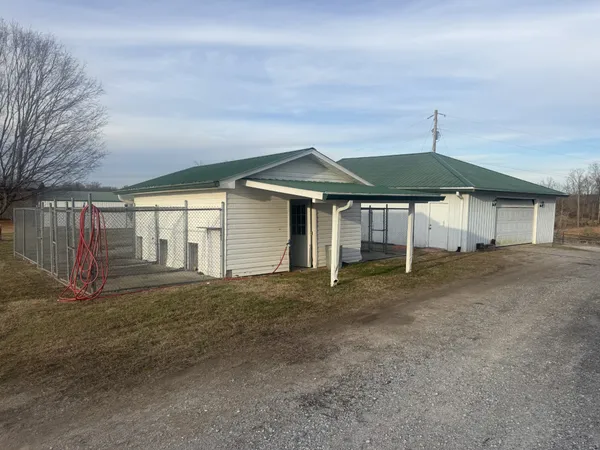 321 Bellview Road, Waverly, TN 37185