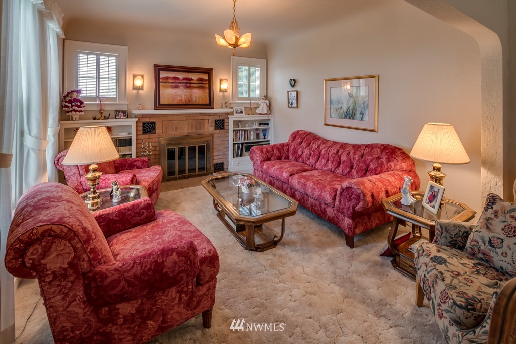 7570 Hannegan Road Lynden, WA 98264 - Photo 2 of 21 Gallery Image 2