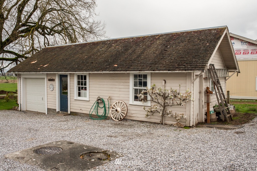 7570 Hannegan Road Lynden, WA 98264 - Photo 17 of 21 Gallery Image 17