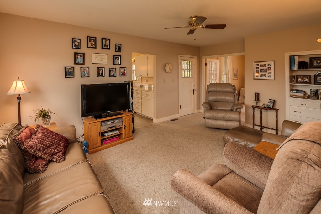 7570 Hannegan Road Lynden, WA 98264 - Photo 5 of 21 Gallery Image 5