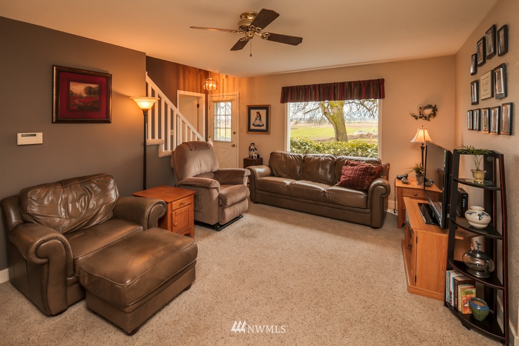 7570 Hannegan Road Lynden, WA 98264 - Photo 6 of 21 Gallery Image 6