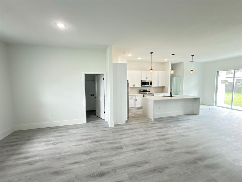16827 Southwest 41st Avenue Road Ocala, FL 34473 - Photo 9 of 47 Gallery Image 9