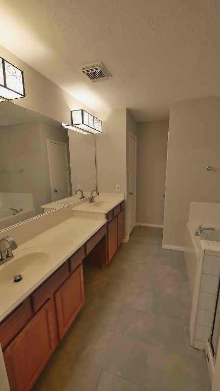 1335 Hidden Canyon Road Katy, TX 77450 - Photo 16 of 24 Primary Bath