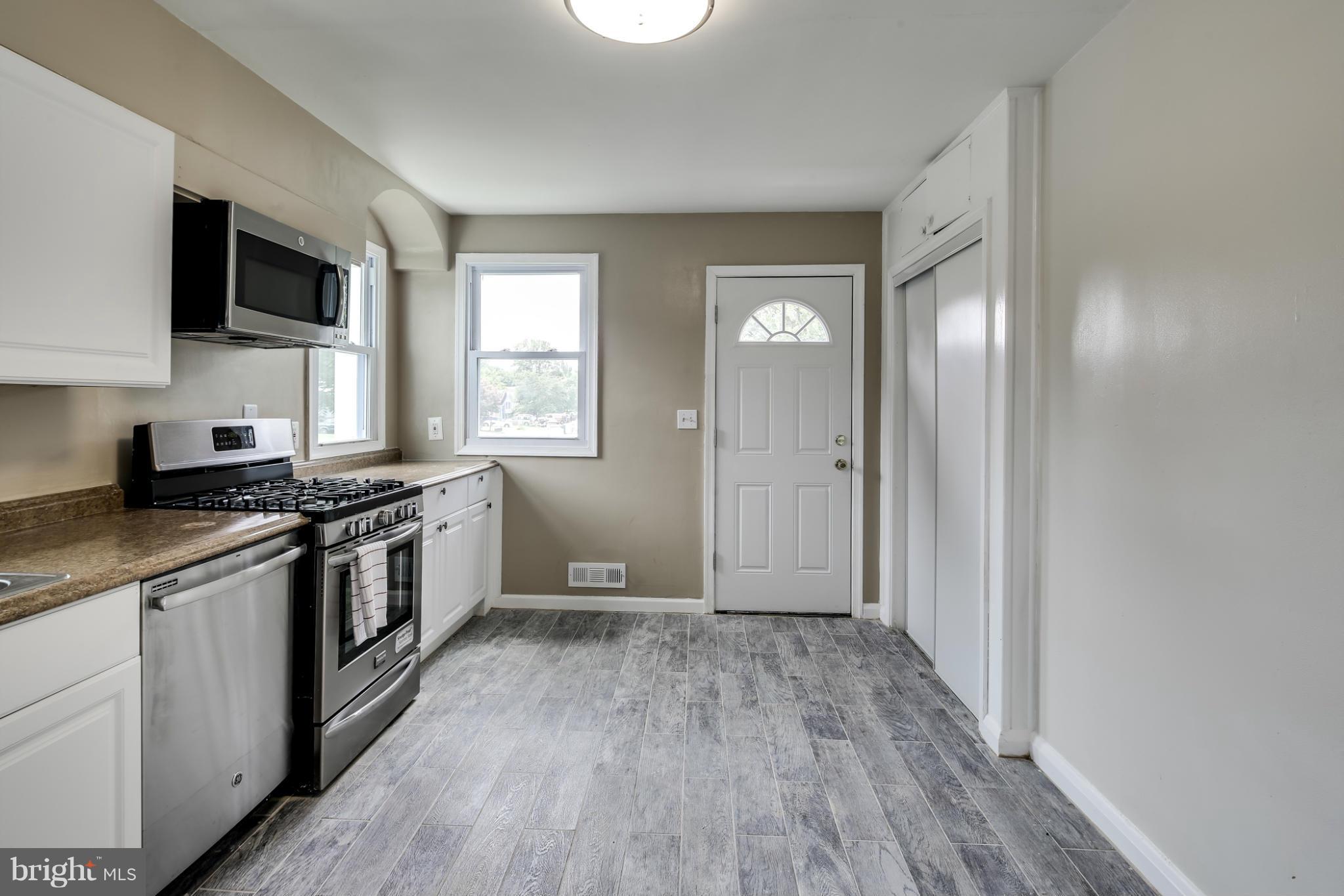 7331 Windsor Mill Road Baltimore, MD 21244 - Photo 9 of 30 Kitchen