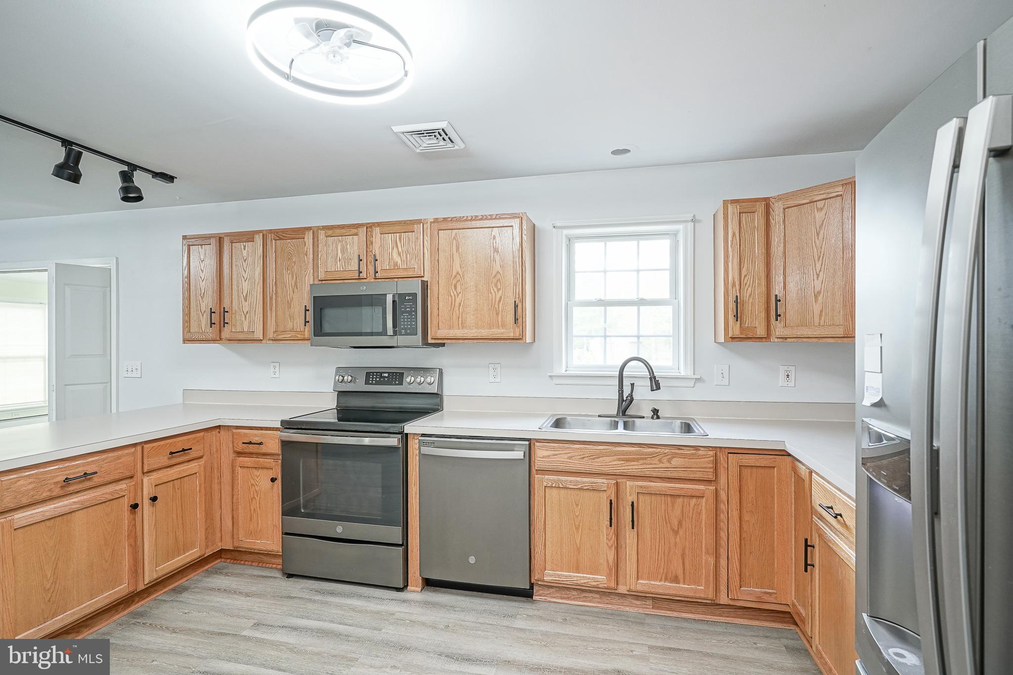 167 Watsons Mill Road Elmer, NJ 08318 - Photo 6 of 37